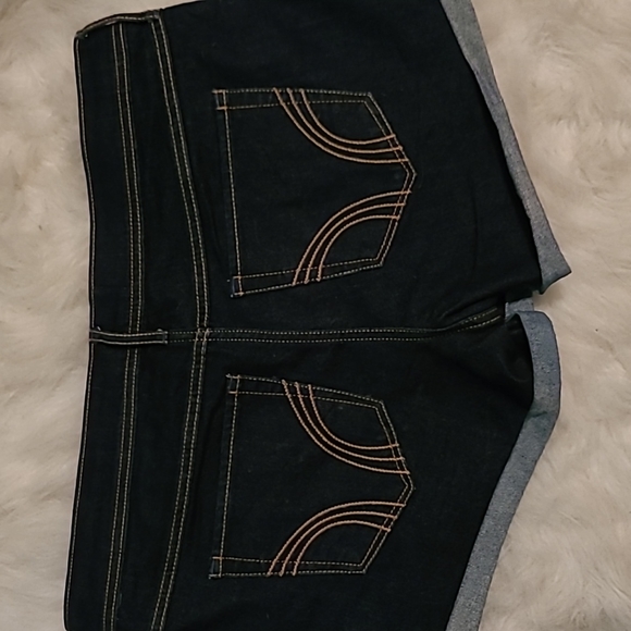 💥3/25$deal Hollister denim shorts - Picture 3 of 5